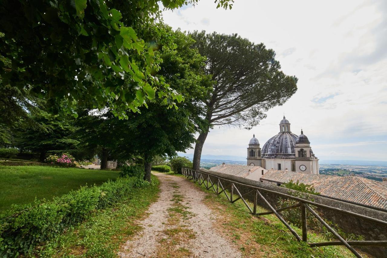 Alloggio Turistico Centro Storico Malatesta Montefiascone Buitenkant foto
